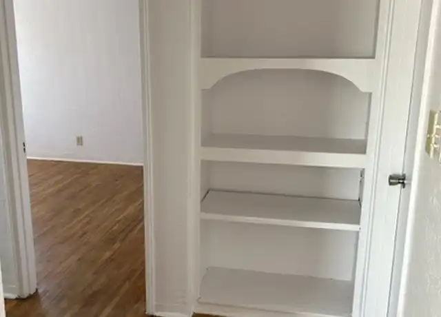Property at 1119 Coal Ave SW Unit 6, Albuquerque, NM, 87102, 2 beds, 1 bath, [object Object]