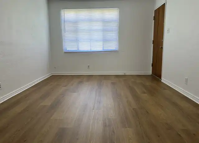 Property at 1119 Coal Ave SW Unit 6, Albuquerque, NM, 87102, 2 beds, 1 bath, [object Object]