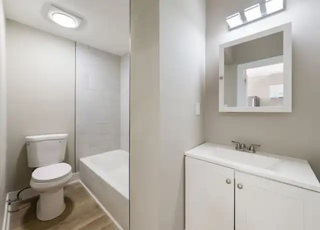 Property at 50 1/2 Common St Unit 1, Lawrence, MA, 01840, 3 beds, 1 bath, [object Object]
