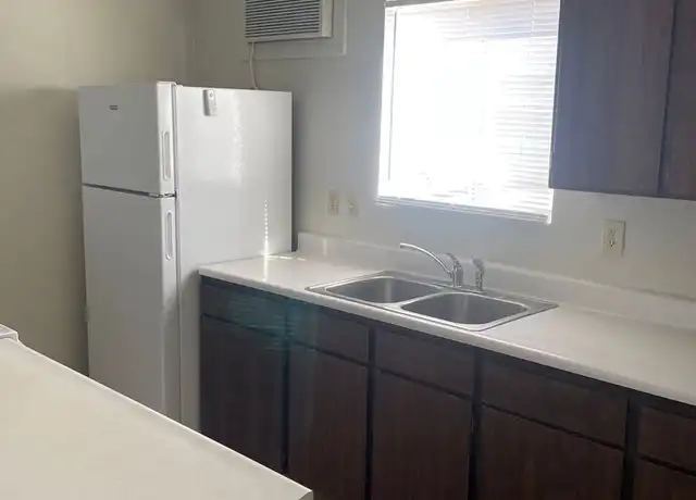 Property at 1047 Liberty St Unit 1067/G, Redding, CA, 96001, 1 bed, 1 bath, [object Object]