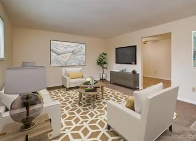 Property at 505 Gilpin Dr, Springboro, OH, 45066, 2 beds, 1 bath, [object Object]