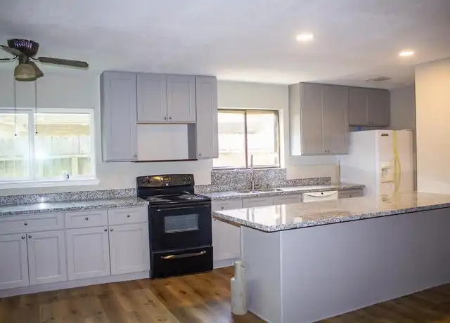 Property at 7119 Rio Blanco Dr, Houston, TX, 77083, 3 beds, 2 baths, [object Object]
