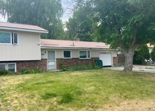 Property at 2416 N 6th St, Coeur D Alene, ID, 83814, 3 beds, 2 baths, [object Object]