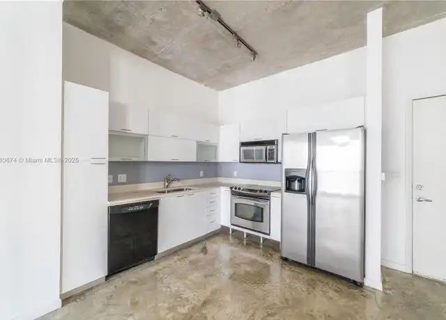Property at 234 NE 3rd St #305, Miami, FL, 33132, 1 bed, 1 bath, [object Object]