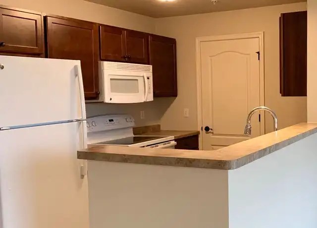 Property at 1900 E Broadway Unit 701, Waukesha, WI, 53186, 2 beds, 2 baths, [object Object]
