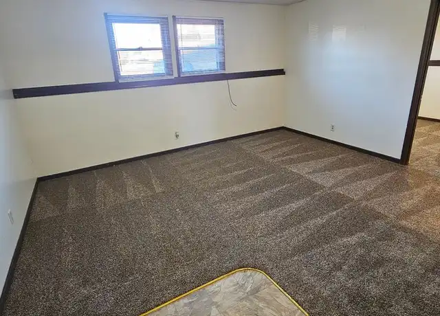 Property at 929 Windwood Dr Unit 4, Junction City, KS, 66441, 2 beds, 1 bath, [object Object]