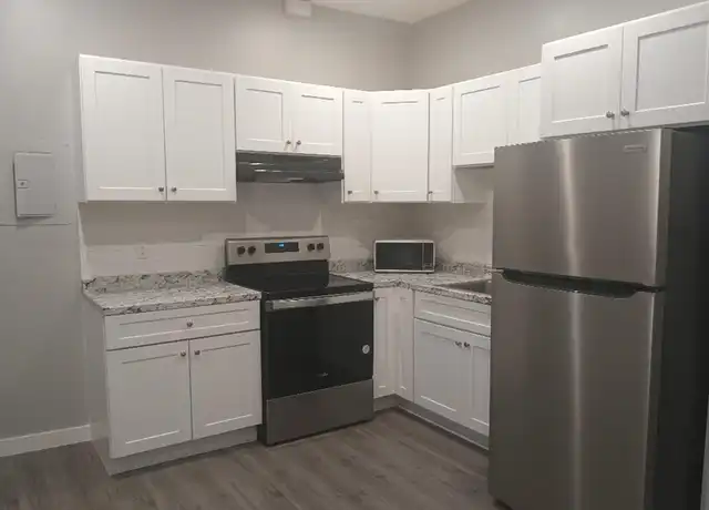 Property at 216 Central St Unit 2R, Lowell, MA, 01852, 1 bed, 1 bath, [object Object]