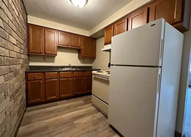 Property at 301-312 Kellywood Mnr Unit 301, New Kensington, PA, 15068, 1 bed, 1 bath, [object Object]