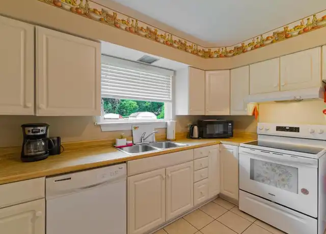 Property at 3600 Bennett Rd, Chattanooga, TN, 37412, 3 beds, 1 bath, [object Object]
