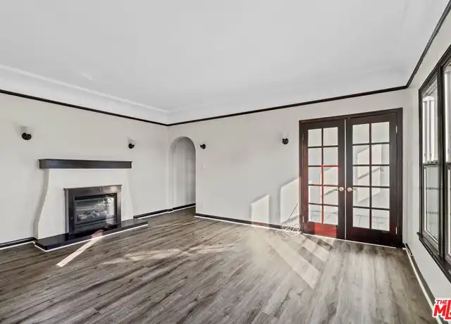 Property at 4234 8th Ave Unit 203, Los Angeles, CA, 90008, 2 beds, 1 bath, [object Object]