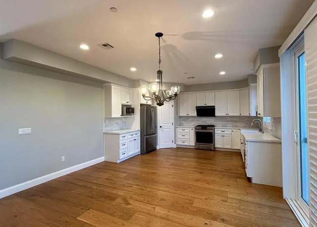 Photo of 2339 Park Ave, Montrose, CA 91020
