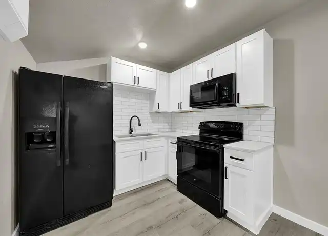 Property at 418 E 36th St, Houston, TX, 77018, 1 bed, 1 bath, [object Object]