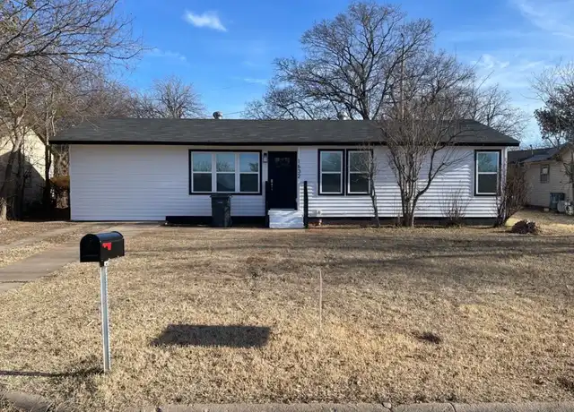 Property at 1632 Best Blvd, Wichita Falls, TX, 76301, 3 beds, 2 baths, [object Object]