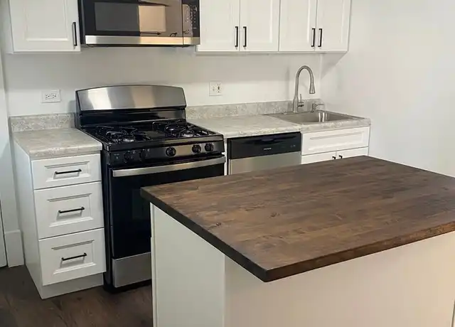 Property at 5701 N Keystone Ave Unit 2, Chicago, IL, 60646, 1 bed, 1 bath, [object Object]