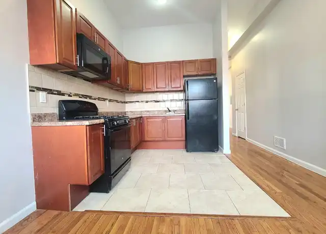 Property at 5 Hayward St Unit 1L, East Orange, NJ, 07017, 2 beds, 1 bath, [object Object]
