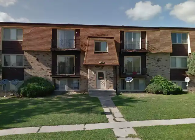Property at 1127 Ravenwood Rd Unit 1137 102, Waterloo, IA, 50702, 2 beds, 1 bath, [object Object]