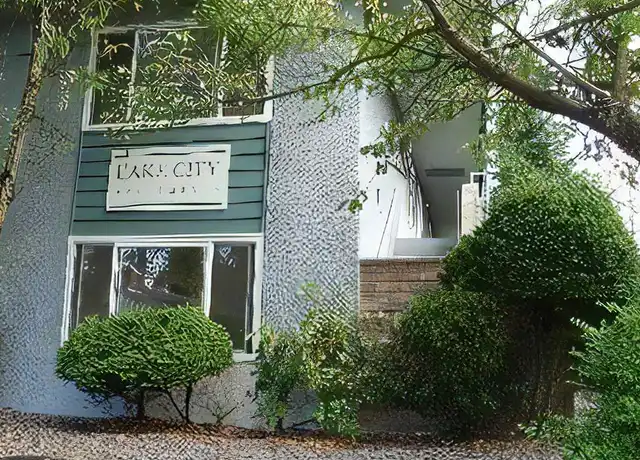 Property at 2600 NE 125th St Unit 4, Seattle, WA, 98125, 1 bed, 1 bath, [object Object]