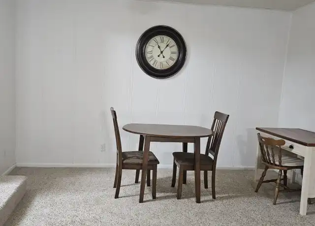Property at 987 National Rd Unit 1, Wheeling, WV, 26003, 1 bed, 1 bath, [object Object]