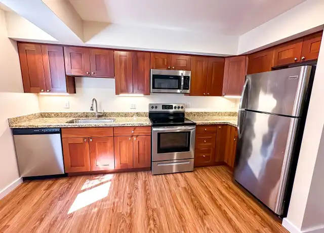 Property at 1719 E Spring St Unit B, Seattle, WA, 98122, 1 bed, 1 bath, [object Object]