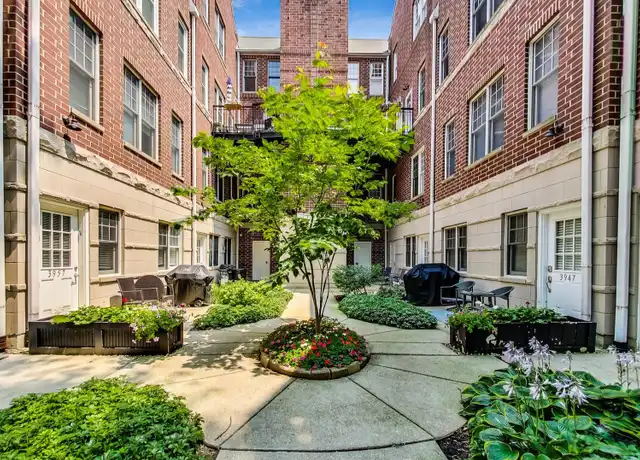 Property at 3955 N Hermitage Ave, Chicago, IL, 60613, 2 beds, 2.5 baths, [object Object]