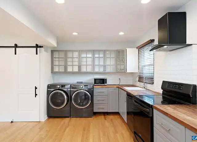 Property at 800 Blenheim Ave Unit B, Charlottesville, VA, 22902, 2 beds, 1.5 baths, [object Object]