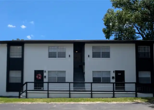 Property at 137 SE 13th Ave, Ocala, FL, 34471, 2 beds, 1 bath, [object Object]