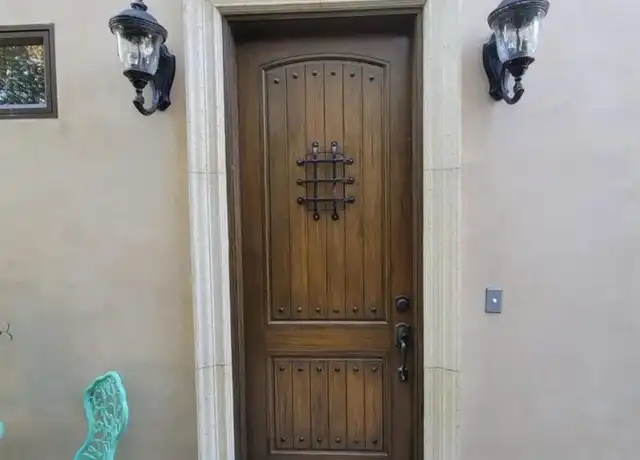 Property at 13802 Erwin St, Van Nuys, CA, 91401, 2 beds, 2 baths, [object Object]