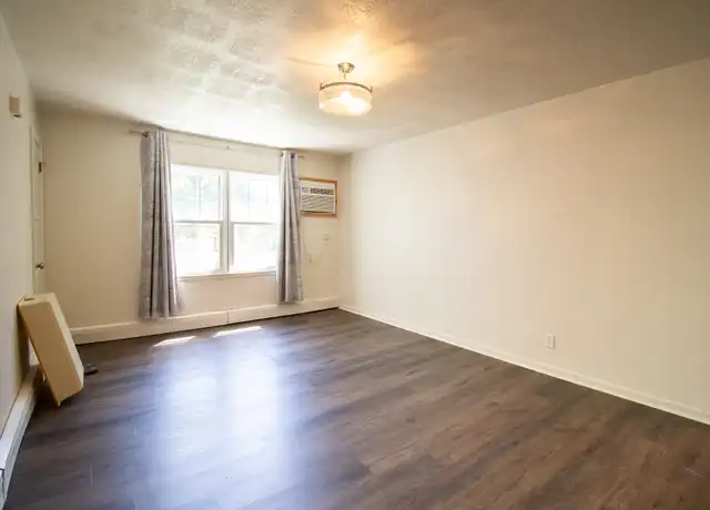 Property at 321 N Duluth Ave Unit 3, Sioux Falls, SD, 57104, 2 beds, 1 bath, [object Object]