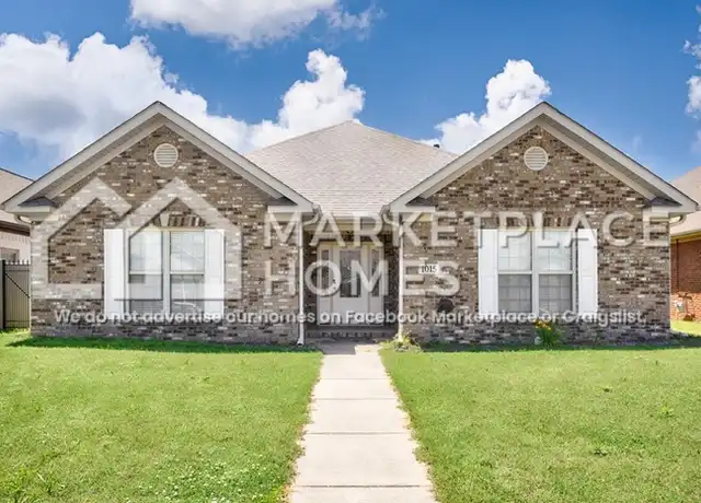 Property at 1015 Ashenbury Park, Decatur, AL, 35603, 3 beds, 2 baths, [object Object]