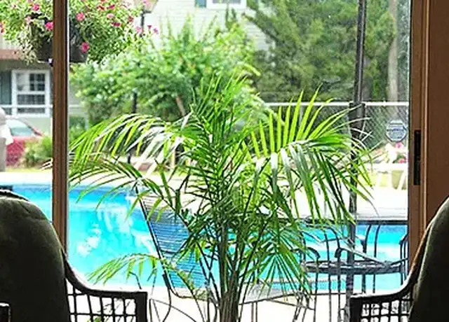 Property at Oak Terrace Apartments - 1639 E Park Ave, Valdosta, GA, 31602, 1-2 bed, 1 bath, [object Object]