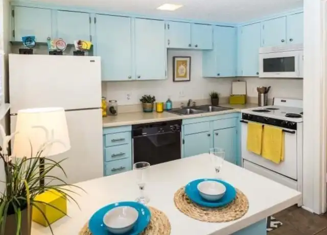 Property at 3405 Helms St Unit 203, Austin, TX, 78705, 1 bed, 1 bath, [object Object]