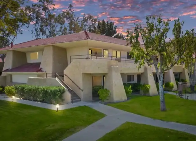 Property at 2820 N Arcadia Ct #206, Palm Springs, CA, 92262, 1 bed, 1 bath, [object Object]