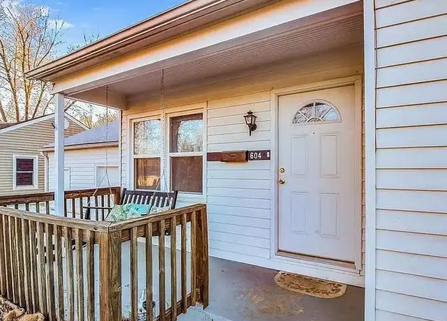 Property at 604 Laurel St, Warrensburg, MO, 64093, 3 beds, 1 bath, [object Object]