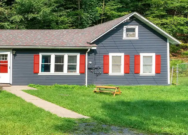 Property at 3271 New York 212 Unit B, Bearsville, NY, 12409, 2 beds, 1 bath, [object Object]