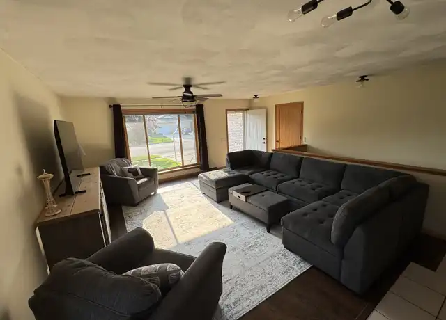 Property at 1014 S Division St Unit 1014, Waunakee, WI, 53597, 4 beds, 2.5 baths, [object Object]
