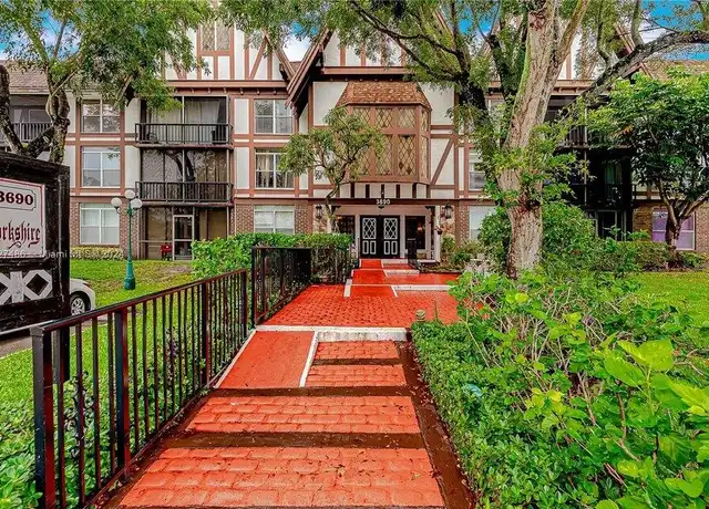 Property at 3690 Inverrary Dr Unit 3T, Lauderhill, FL, 33319, 2 beds, 2 baths, [object Object]