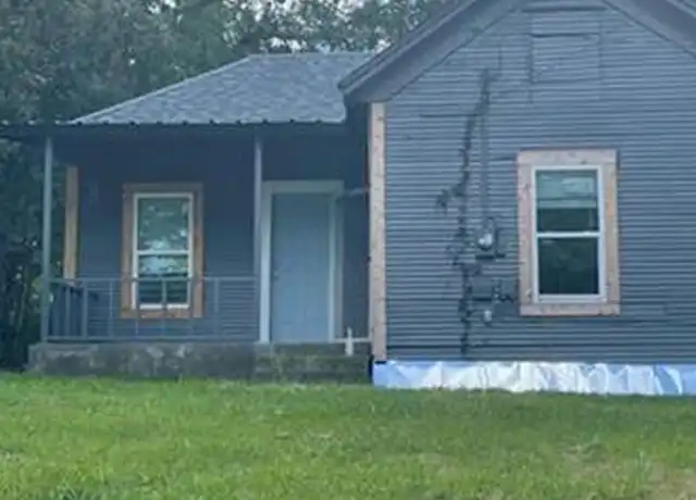 Property at 2222 W Bond St, Denison, TX, 75020, 2 beds, 1 bath, [object Object]