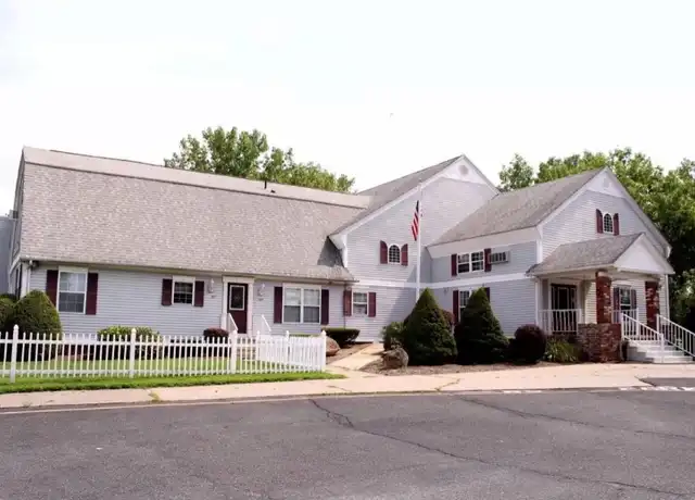 Property at 59 Pleasant St Unit 102, Granby, MA, 01033, 1 bed, 1 bath, [object Object]