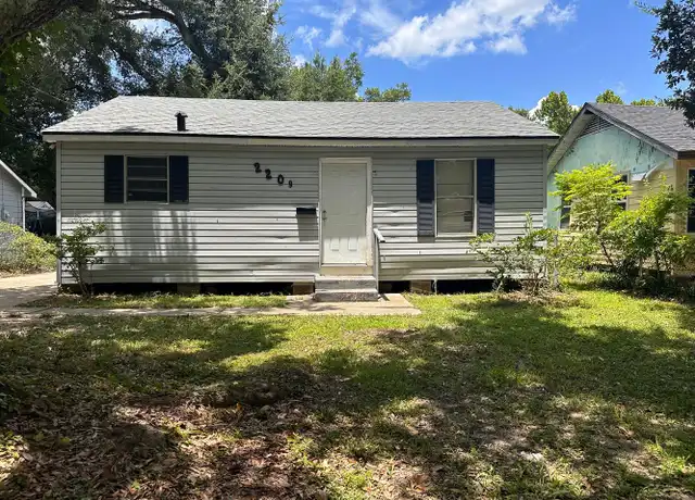 Property at 2209 Tulip St, Lake Charles, LA, 70601, 2 beds, 1 bath, [object Object]