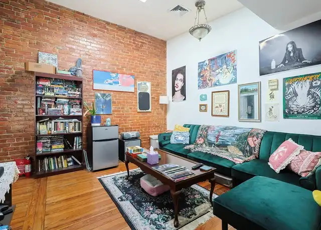 Property at 35 Adamson St Unit 3, Allston, MA, 02134, 3 beds, 1.5 baths, [object Object]