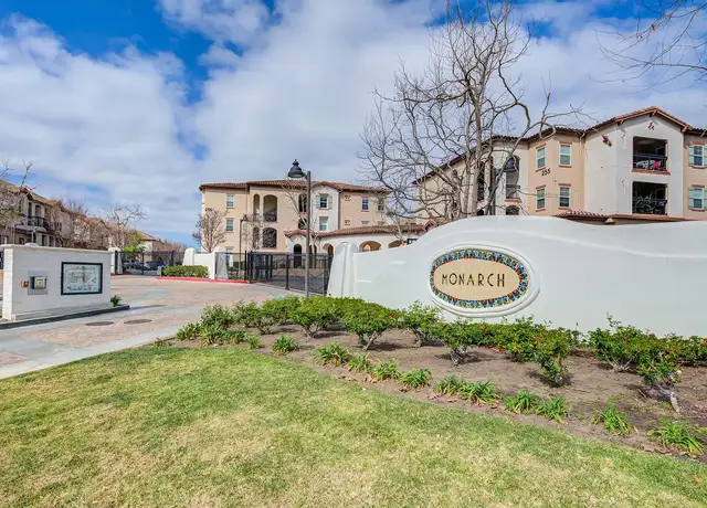 Photo of 255 Via Mirabella, Thousand Oaks, CA 91320