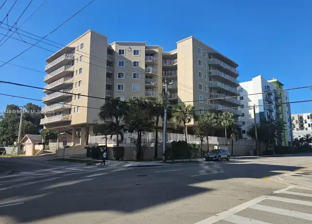 Property at 102 SW 6th Ave #205, Miami, FL, 33130, 1 bed, 1 bath, [object Object]