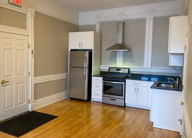 Property at 2 1/2 W Wilson St Unit C2, Batavia, IL, 60510, 1 bed, 1 bath, [object Object]