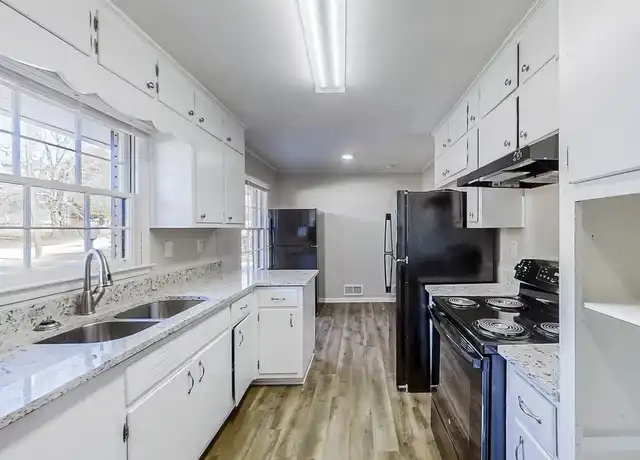 Property at 4629 Ashmore Dr, Forest Park, GA, 30297, 1 bed, 1 bath, [object Object]