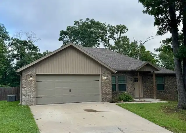 Property at 3 Plymouth Ln, Bella Vista, AR, 72715, 3 beds, 2 baths, [object Object]