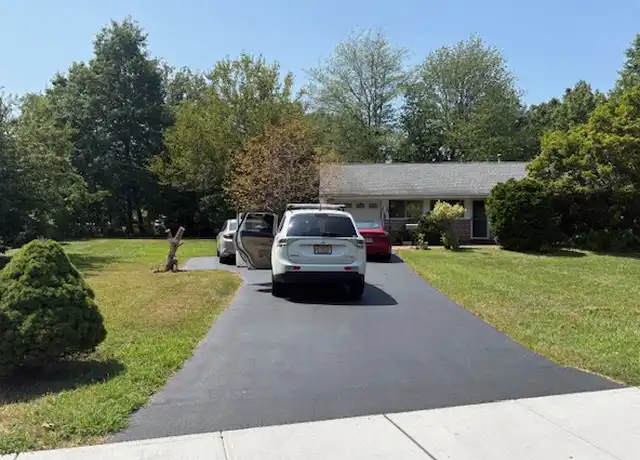 Property at 1 Kingsley Rd, Kendall Park, NJ, 08824, 3 beds, 2 baths, [object Object]