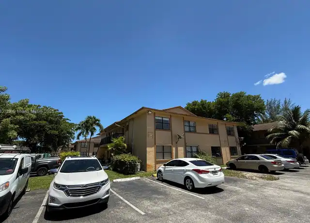 Property at 2530 W 67th Pl Unit 23-29, Hialeah, FL, 33016, 2 beds, 2 baths, [object Object]