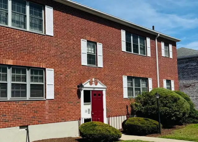 Property at 137 Lake Shore Rd, Boston, MA, 02135, 2 beds, 1 bath, [object Object]