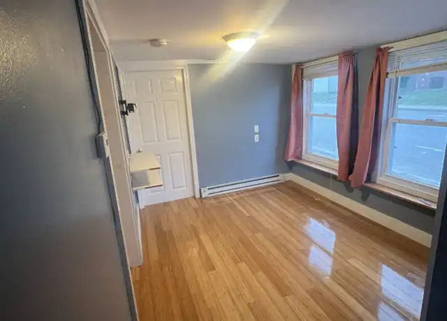 Property at 44 Knowlton St, Gardner, MA, 01440, 1 bed, 1 bath, [object Object]