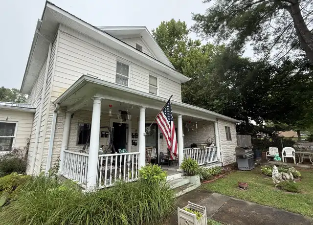 Property at 337 1st Ave W Unit 6, Hendersonville, NC, 28739, 0 beds, 1 bath, [object Object]